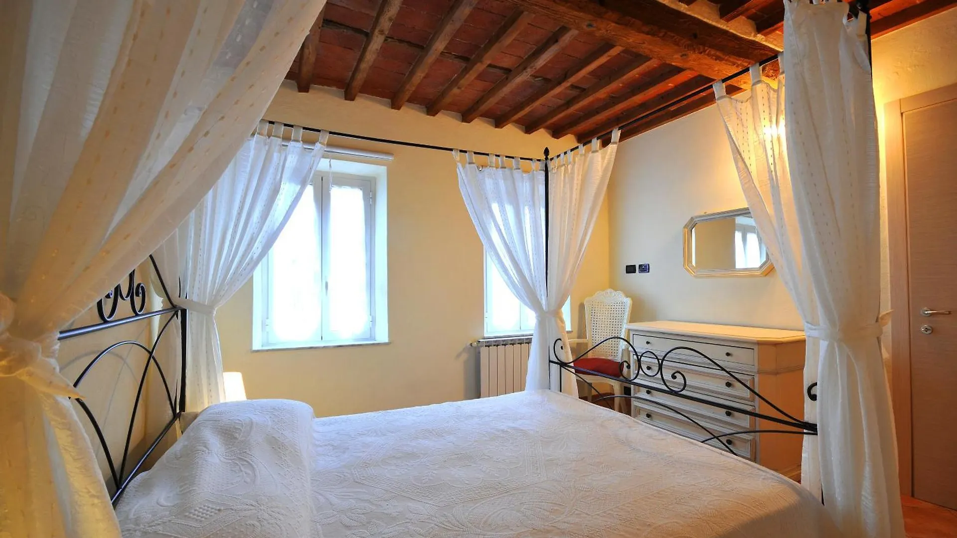 Anthea Home Lucca Italy